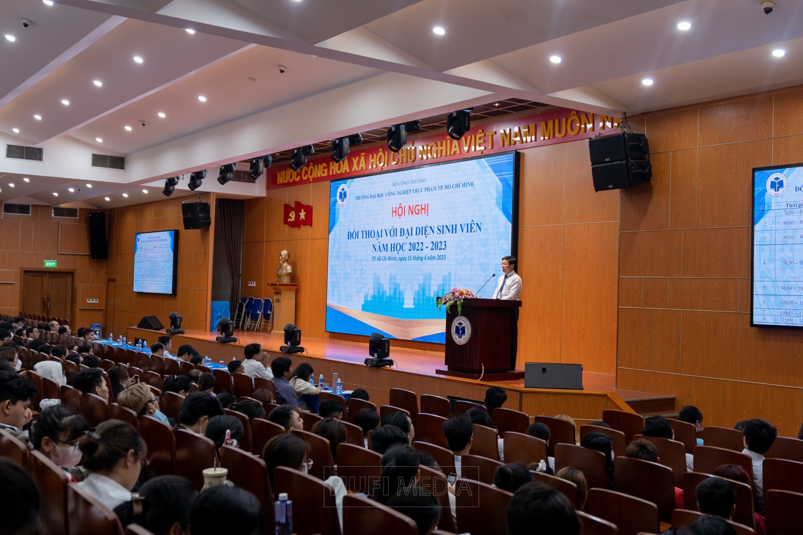 Hội nghị đối thoại giữa lãnh đạo HUFI với đại diện sinh viên năm học 2022 – 2023