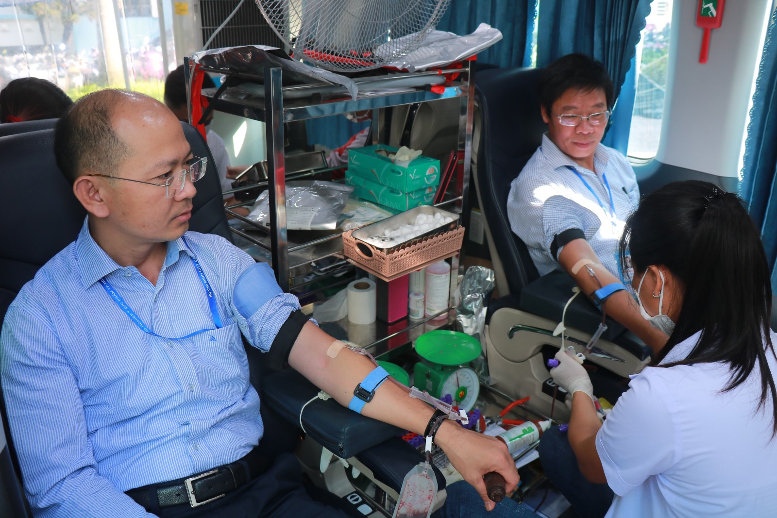 Hơn 600 đơn vị máu được tiếp nhận từ chương trình hiến máu tình nguyện "điểm hẹn mùa thu" năm 2020